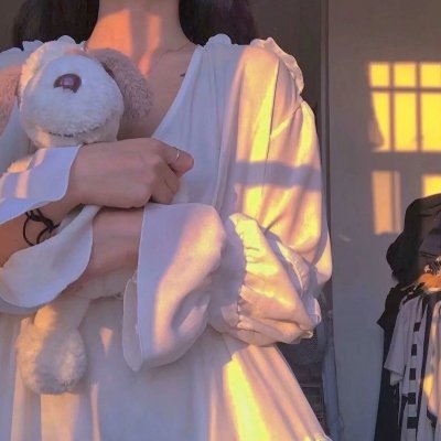 中学毕业劳动者开始高中生活